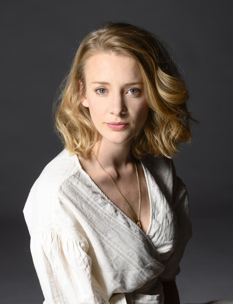 Noortje Herlaar Cast Lazarus